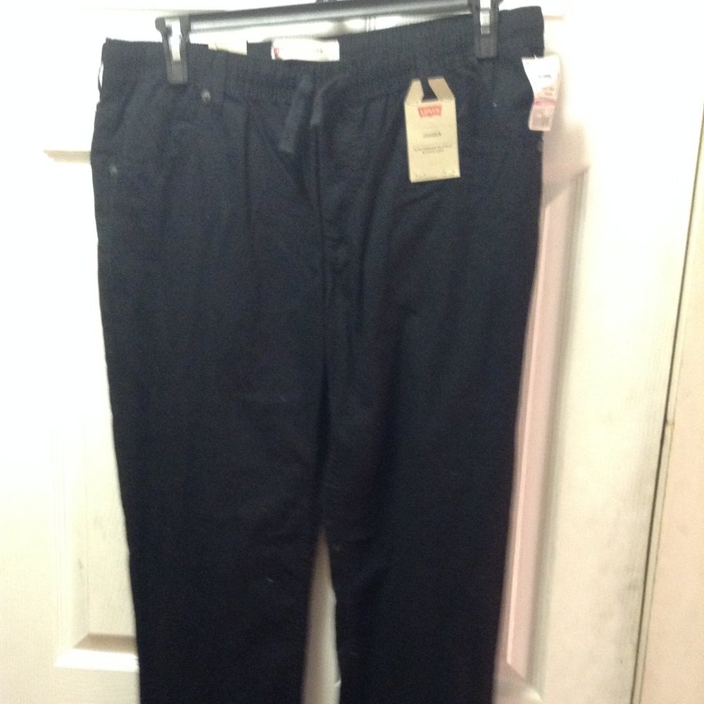 Levi's Joggers Size XL Husky BNWT